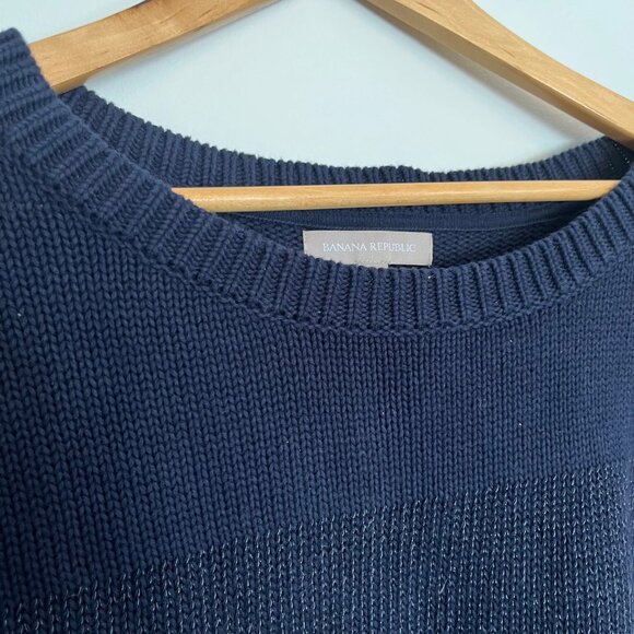 Banana Republic. Knit Sweater. Navy Blue Color. Metallic striped. Size L. Womens - Picture 1 of 7